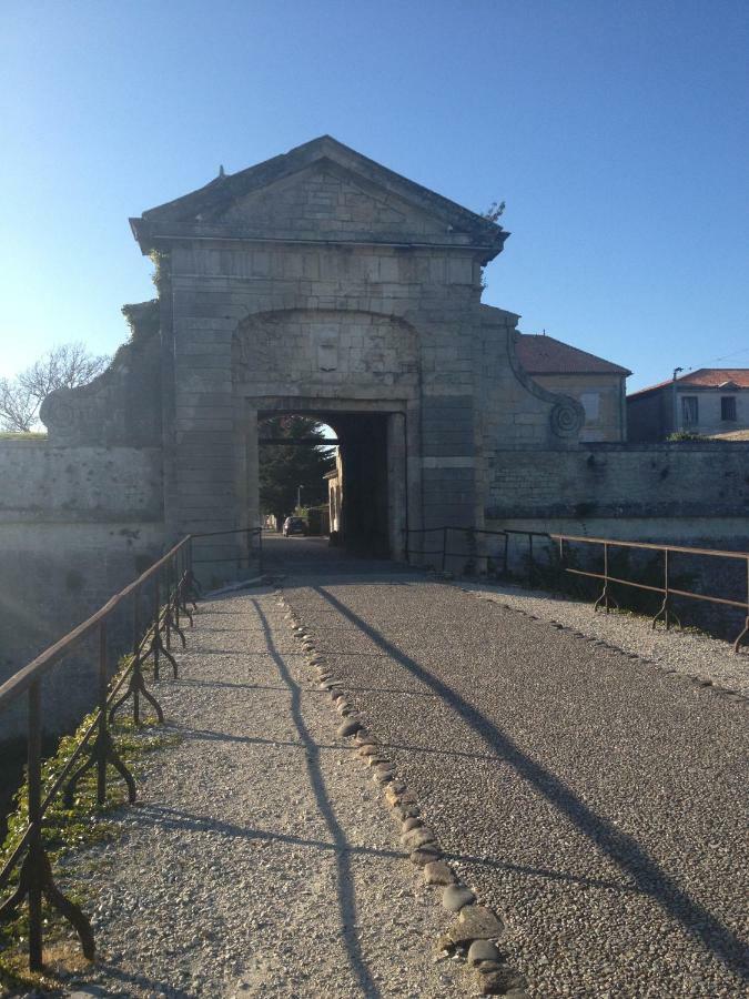 clos de la poudriere Saint-Martin-de-Ré Exterior foto